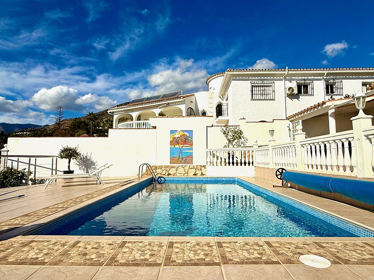 Villa con piscina privada en Benalmádena - Solrentspain