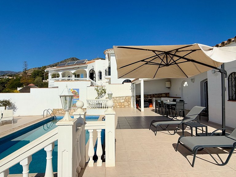 Villa con piscina privada en Benalmádena - Solrentspain