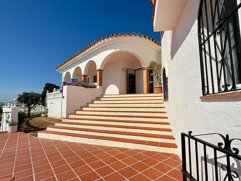 Villa con piscina privada en Benalmádena - Solrentspain